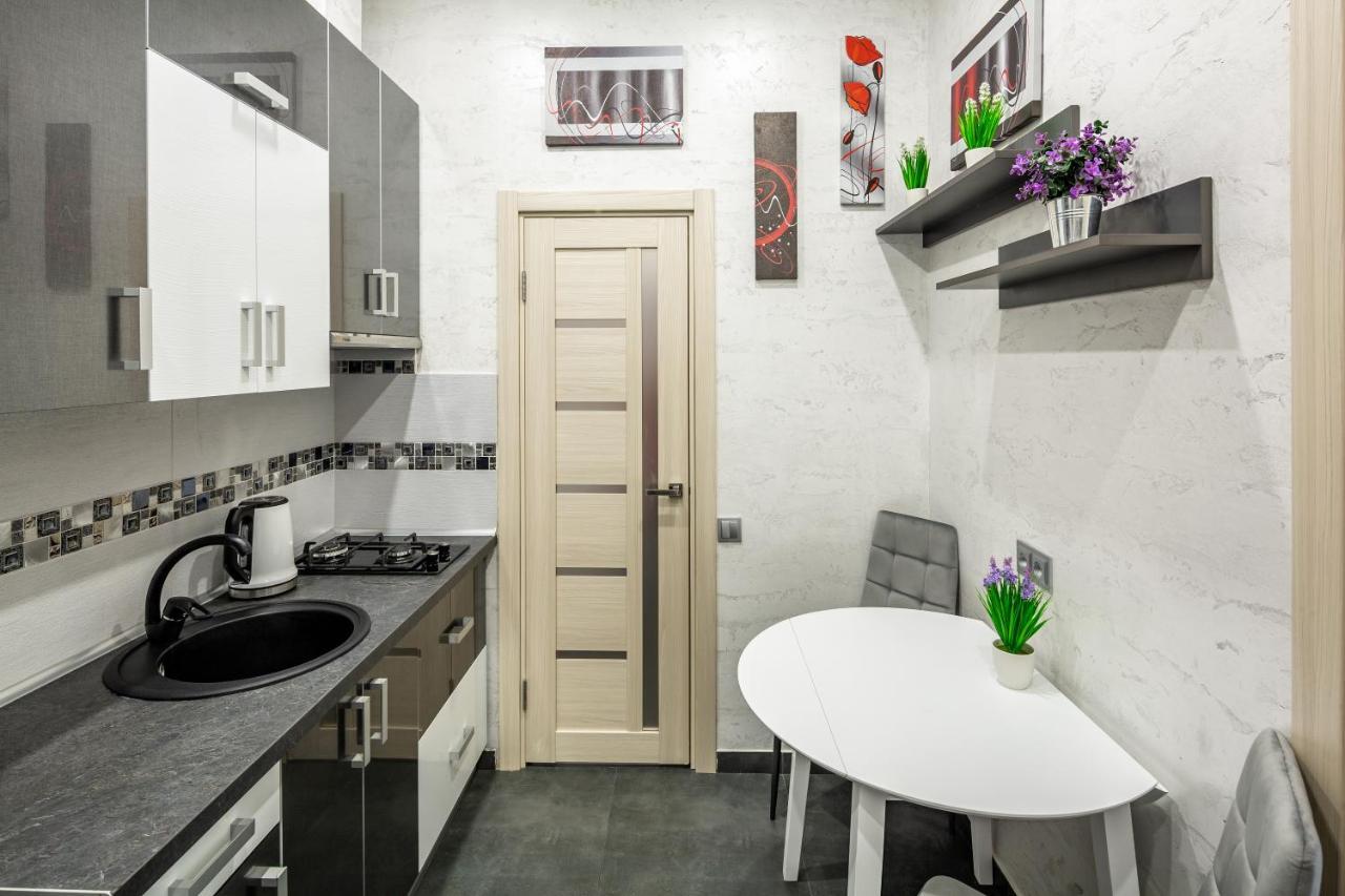 Apartment On Lesya Ukrainka Lviv Buitenkant foto