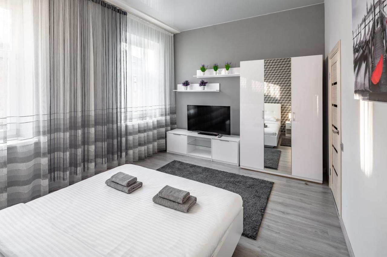 Apartment On Lesya Ukrainka Lviv Buitenkant foto